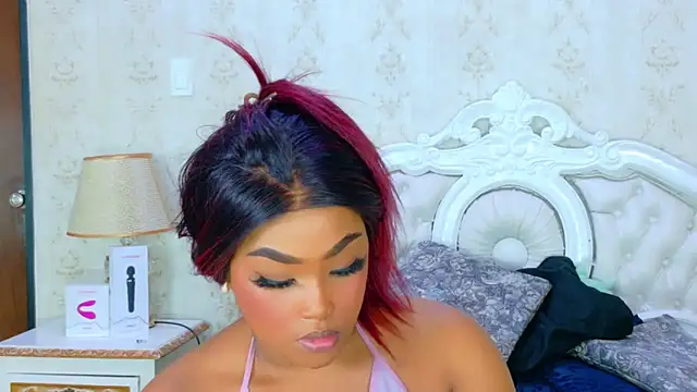 TianahGlow online show from November 2025 08:42:01 PM