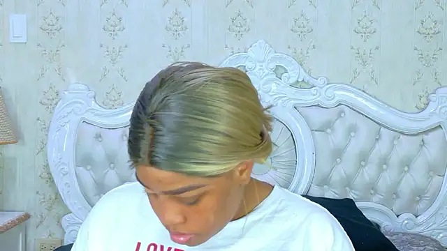 TianahGlow online show from January 2026 08:36:01 PM