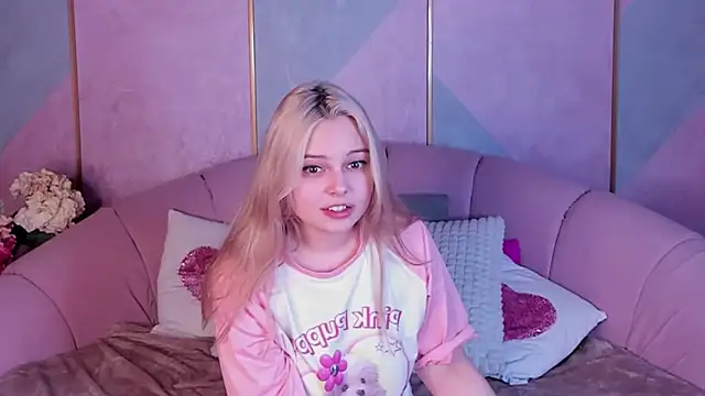 Snapshot of CLAIRE_VOGT chatting on February 2025 11:30:02 AM CLAIRE VOGT online show from February 2025 11:30:02 AM