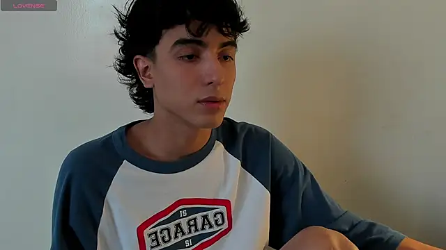 Snapshot of salvatore_montt chatting on March 2025 06:37:01 PM salvatore montt online show from March 2025 06:37:01 PM