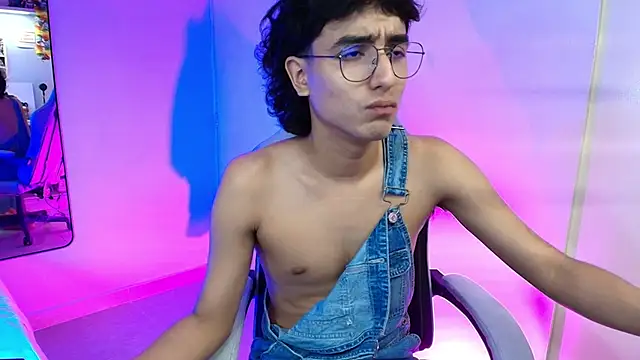 Snapshot of salvatore_montt chatting on September 2025 05:40:01 AM salvatore montt online show from September 2025 05:40:01 AM