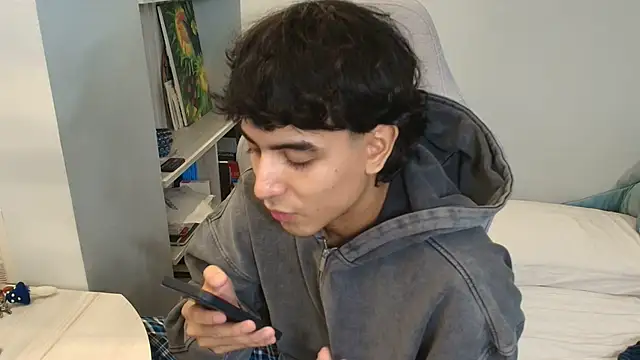 Snapshot of salvatore_montt chatting on October 2025 07:11:01 AM salvatore montt online show from October 2025 07:11:01 AM