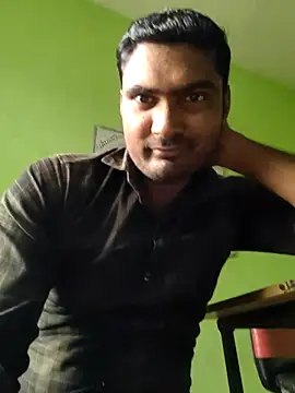 Snapshot of ccuteboyyyy chatting on November 2025 06:01:01 AM ccuteboyyyy online show from November 2025 06:01:01 AM