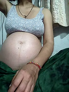 Snapshot of lovely----bhabhi chatting on March 2026 11:21:01 PM lovely----bhabhi online show from March 2026 11:21:01 PM
