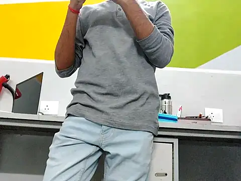 Snapshot of Lustyluckyy chatting on February 2025 04:10:02 PM Lustyluckyy online show from February 2025 04:10:02 PM