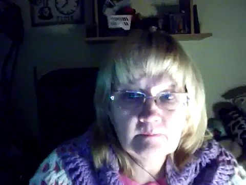 Snapshot of Violet5364 chatting on February 2025 08:52:02 PM Violet5364 online show from February 2025 08:52:02 PM