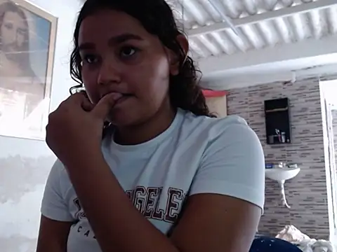 chelo hot23 online show from February 2025 08:22:02 PM