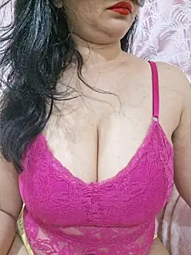 Snapshot of Jassi_Does chatting on June 2026 09:39:01 PM Jassi Does online show from June 2026 09:39:01 PM