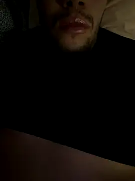 yaxxx03 online show from October 2025 07:11:01 PM