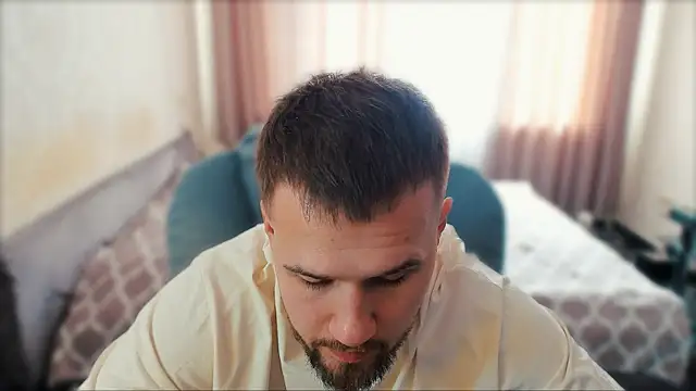 Snapshot of Vladik_b chatting on March 2026 12:12:02 PM Vladik b online show from March 2026 12:12:02 PM