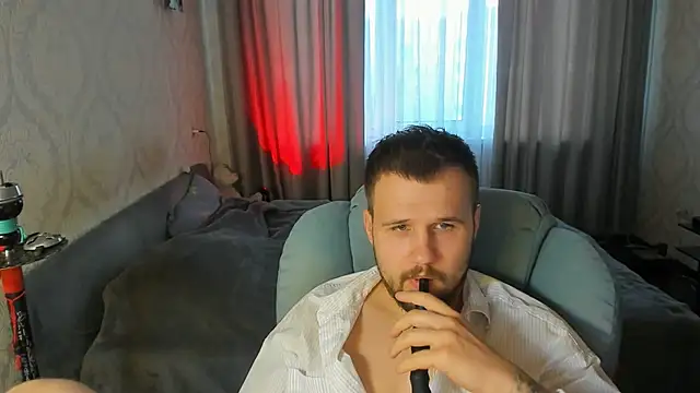 Snapshot of Vladik_b chatting on May 2026 05:31:02 PM Vladik b online show from May 2026 05:31:02 PM