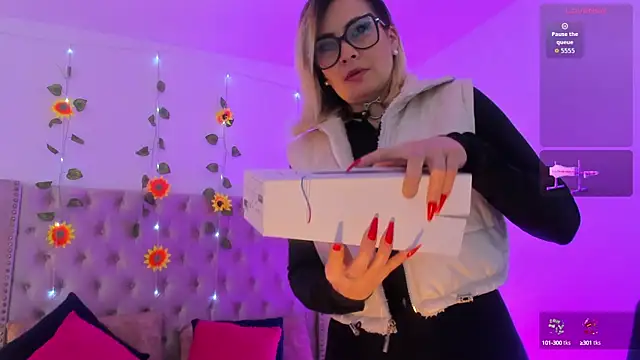 Snapshot of CandieGilson__ chatting on October 2025 11:41:02 AM CandieGilson   online show from October 2025 11:41:02 AM