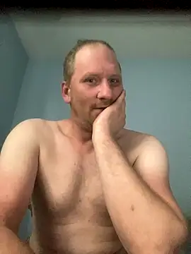 Krzysiekg123 online show from November 2025 12:16:01 PM