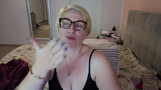 Pumabionda online show from November 2025 10:56:01 PM