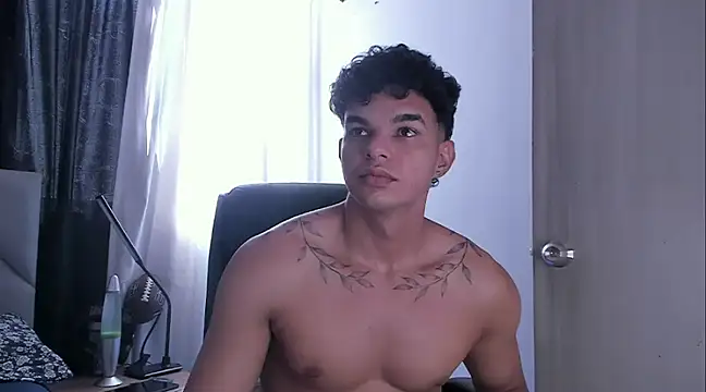 Snapshot of samm_sv chatting on February 2025 07:52:02 PM samm sv online show from February 2025 07:52:02 PM