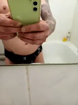 flo000031 online show from March 2025 11:34:02 PM