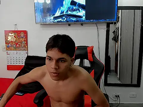 Snapshot of David_Gil19 chatting on February 2025 03:28:02 PM David Gil19 online show from February 2025 03:28:02 PM