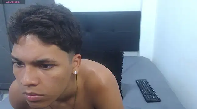 Snapshot of David_Gil19 chatting on February 2025 02:59:01 AM David Gil19 online show from February 2025 02:59:01 AM