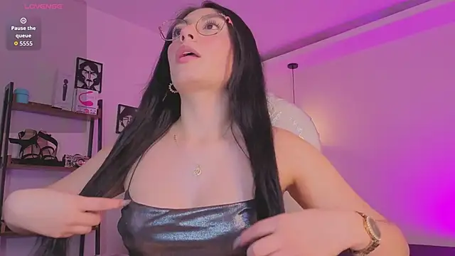 Miller Vanessa  online show from December 2025 08:37:02 PM