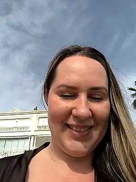 Mona Plus online show from February 2026 10:20:02 AM