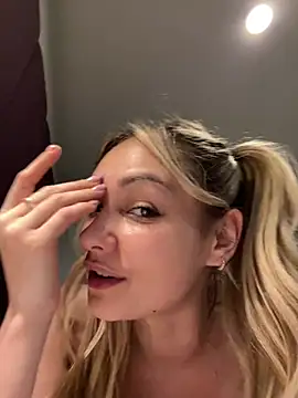 skyemorgan01 online show from January 2026 05:12:01 AM