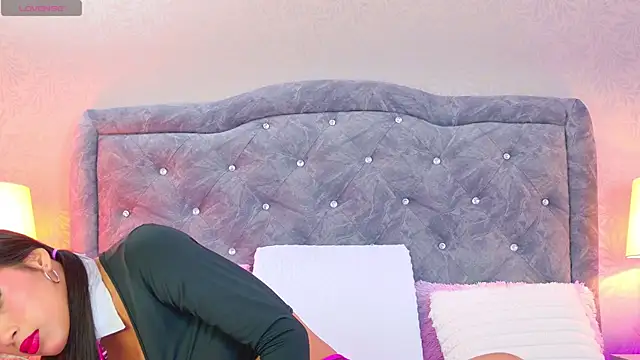 YesyHills online show from March 2026 11:57:01 AM