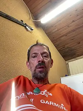 Snapshot of createur34 chatting on July 2026 11:50:02 AM createur34 online show from July 2026 11:50:02 AM