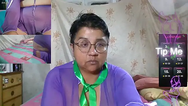 erinadarling79 online show from October 2025 02:33:01 AM