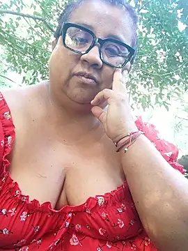 Snapshot of erinadarling79 chatting on March 2026 01:12:02 PM erinadarling79 online show from March 2026 01:12:02 PM