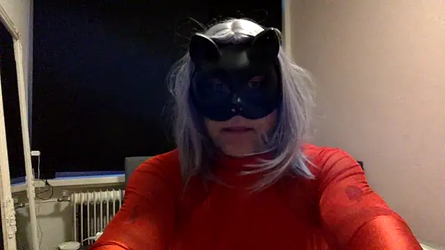 Snapshot of Bleueyez007 chatting on February 2025 06:07:01 AM Bleueyez007 online show from February 2025 06:07:01 AM