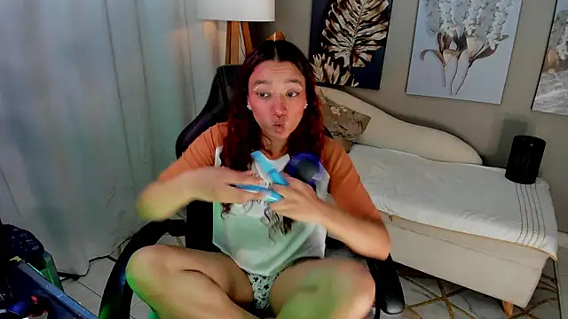 Snapshot of charlotte_bluee chatting on July 2026 10:58:02 PM charlotte bluee online show from July 2026 10:58:02 PM