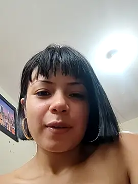 Snapshot of ZafiroKlein chatting on February 2025 10:03:02 PM ZafiroKlein online show from February 2025 10:03:02 PM