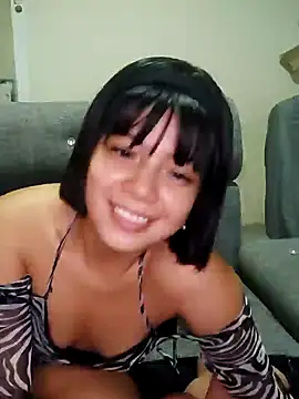 Snapshot of ZafiroKlein chatting on March 2025 02:04:01 AM ZafiroKlein online show from March 2025 02:04:01 AM