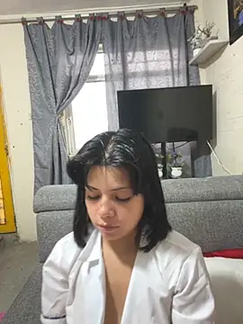 Snapshot of ZafiroKlein chatting on September 2025 10:01:02 PM ZafiroKlein online show from September 2025 10:01:02 PM