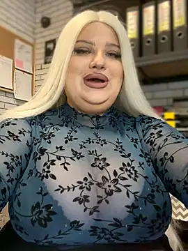 Eliaden online show from November 2025 03:27:01 AM