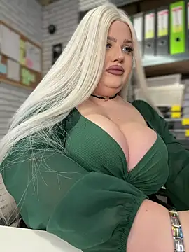 Snapshot of Eliaden chatting on March 2026 03:30:01 AM Eliaden online show from March 2026 03:30:01 AM