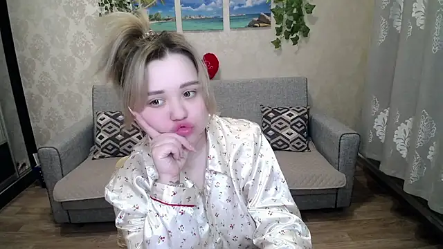 Snapshot of Finna_39 chatting on March 2025 02:34:01 AM Finna 39 online show from March 2025 02:34:01 AM