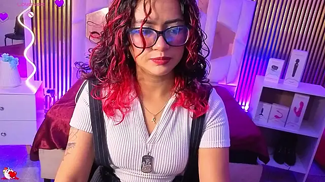 kristen tay online show from March 2026 07:10:02 PM