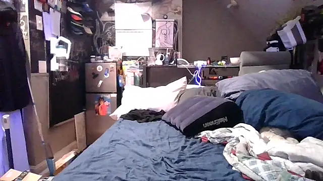 Sk00byJaXxX212 online show from October 2025 11:15:02 PM