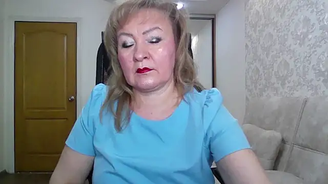 Victoria secrets  online show from October 2025 04:32:02 AM