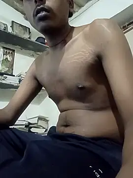 boyyouwant33 online show from March 2025 06:54:02 PM