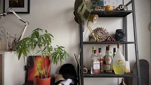 MikymikeBBWD online show from November 2025 01:00:02 PM