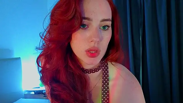 Snapshot of StacyWatts chatting on June 2026 08:35:01 PM StacyWatts online show from June 2026 08:35:01 PM