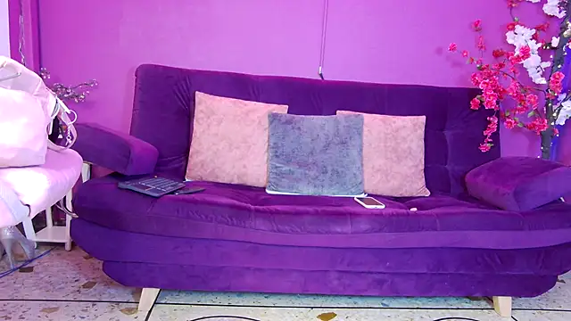 Arii moon online show from November 2025 07:40:02 PM