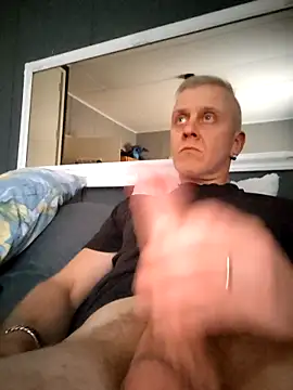 Snapshot of Teemu chatting on September 2025 03:45:01 PM Teemu online show from September 2025 03:45:01 PM