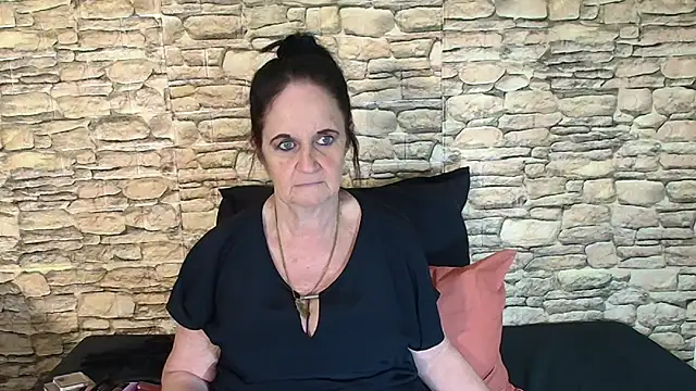 Snapshot of LuciousGrace chatting on September 2025 06:01:02 PM LuciousGrace online show from September 2025 06:01:02 PM