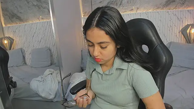 lucelly 15 online show from November 2025 11:33:02 AM