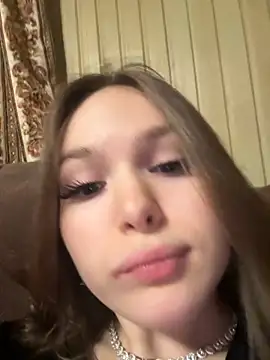 Snapshot of -Amora chatting on November 2025 12:17:01 PM -Amora online show from November 2025 12:17:01 PM