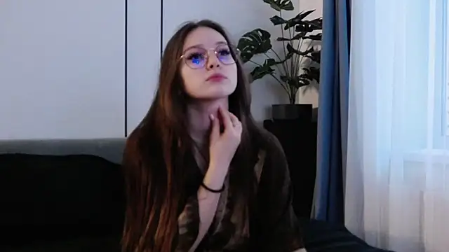 Snapshot of -Amora chatting on January 2026 12:20:02 PM -Amora online show from January 2026 12:20:02 PM