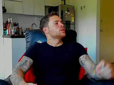 Snapshot of arnold_bekam chatting on May 2026 03:51:02 PM arnold bekam online show from May 2026 03:51:02 PM